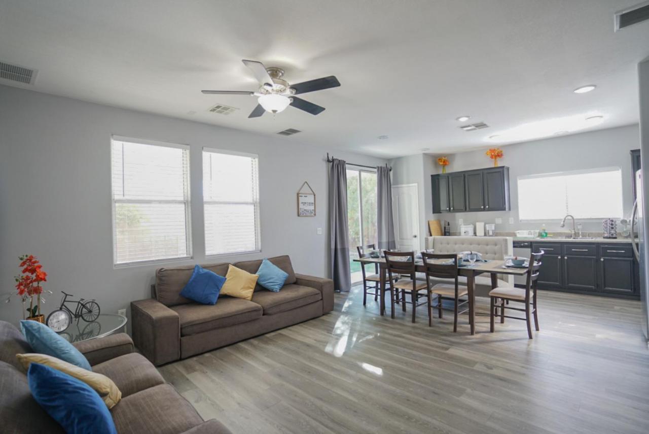 Ultra Modern Las Vegas Home 20Min From The Strip Bagian luar foto