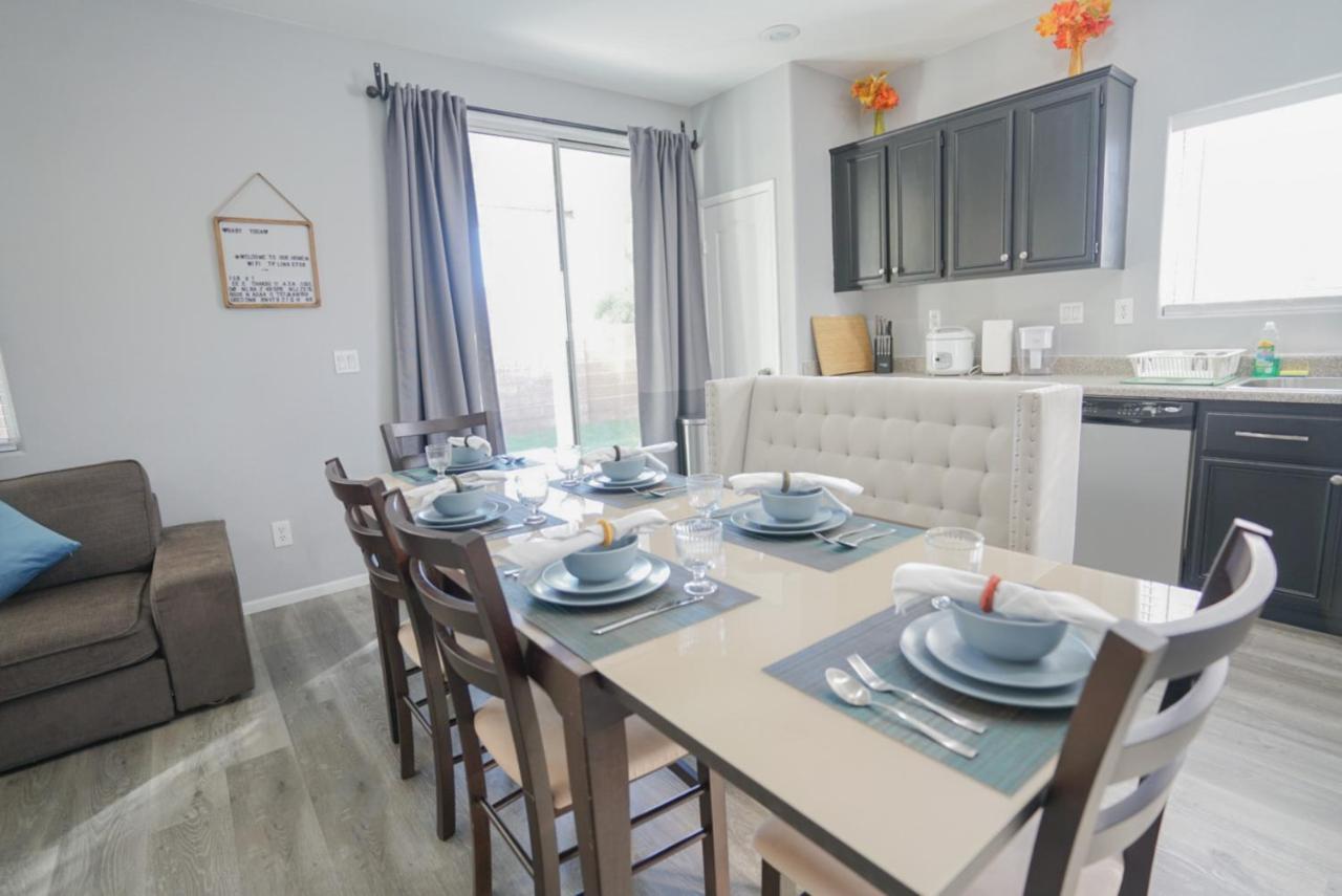 Ultra Modern Las Vegas Home 20Min From The Strip Bagian luar foto