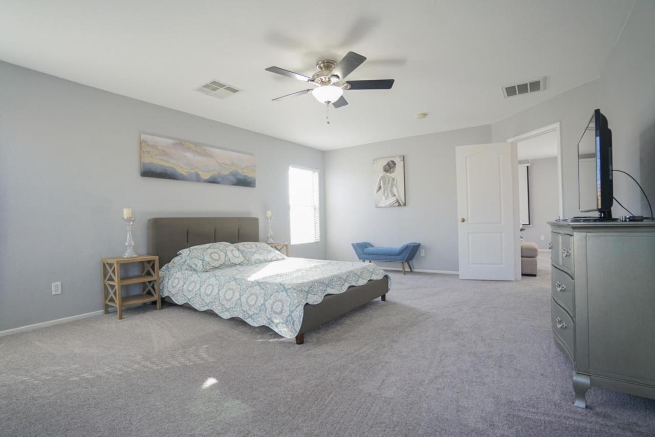 Ultra Modern Las Vegas Home 20Min From The Strip Bagian luar foto